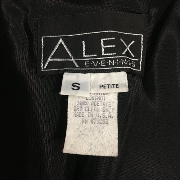 Alex Evenings Women's Velvet Jacket - Picture 7 of 7